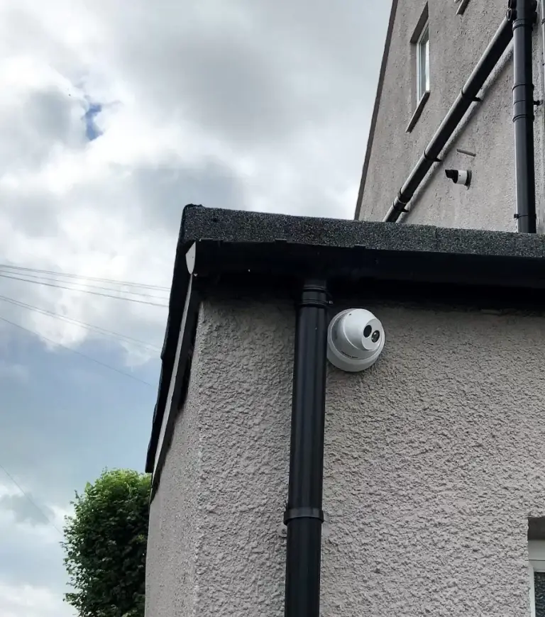 4 Megapixel IP Turret camera installation - image